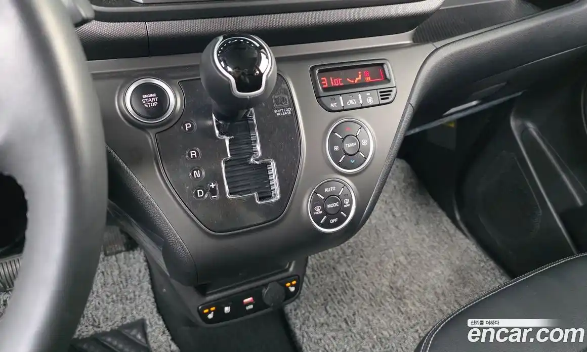 Kia Ray 2024 1.0 Автомат в Москве № 815691, фото 9