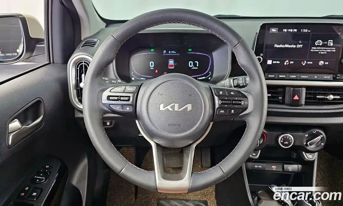 Kia Morning 2024 1.0 Автомат в Москве № 815946, фото 13