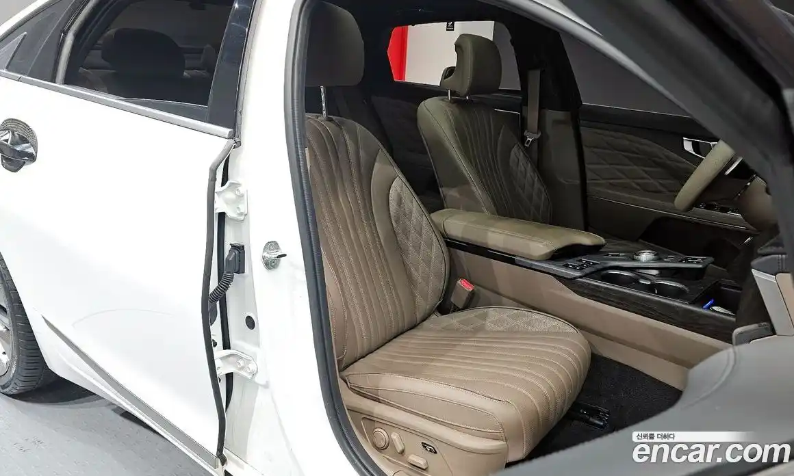 Kia K8 2021 3.5 Автомат в Москве № 815990, фото 12