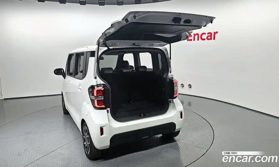 Kia Ray 2023 1.0 Автомат в Москве № 816046, фото 20