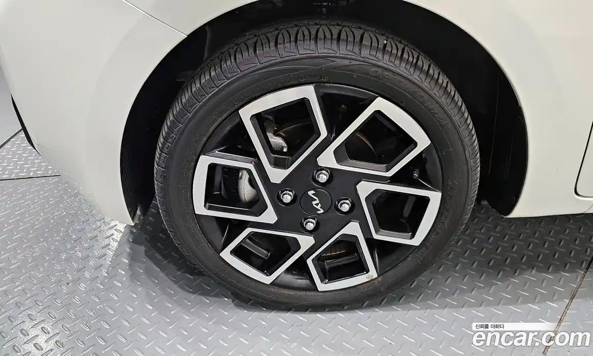 Kia Ray 2023 1.0 Автомат в Москве № 816046, фото 5