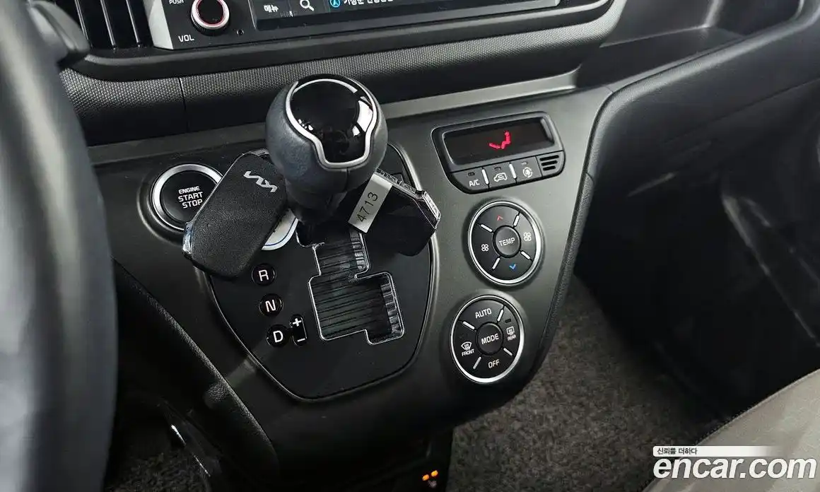 Kia Ray 2023 1.0 Автомат в Москве № 816046, фото 9