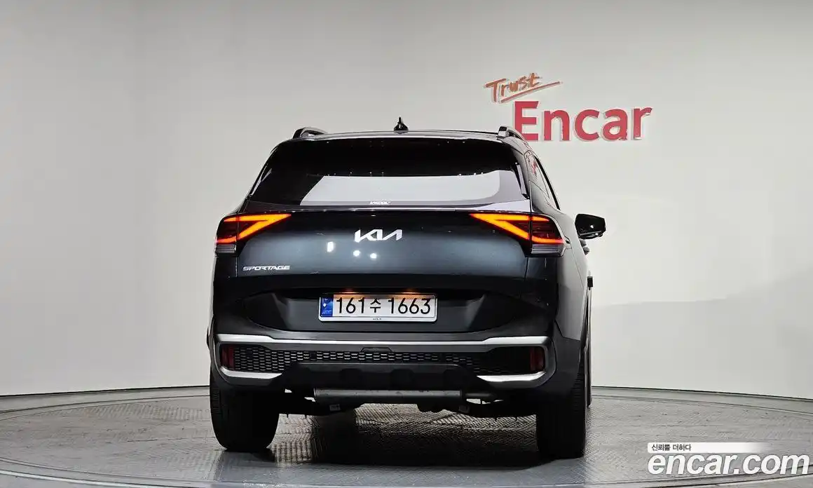 Kia Sportage 2023 1.6 Автомат в Москве № 816192, фото 4
