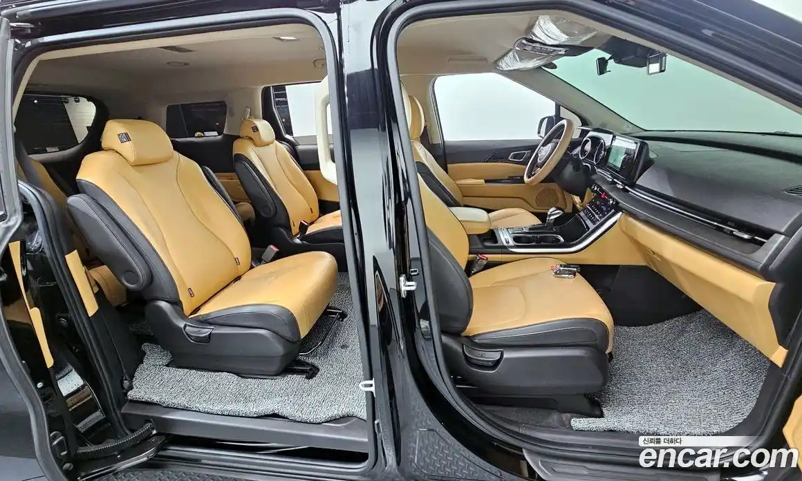 Kia Canival 2022 2.2 Автомат в Москве № 816355, фото 12