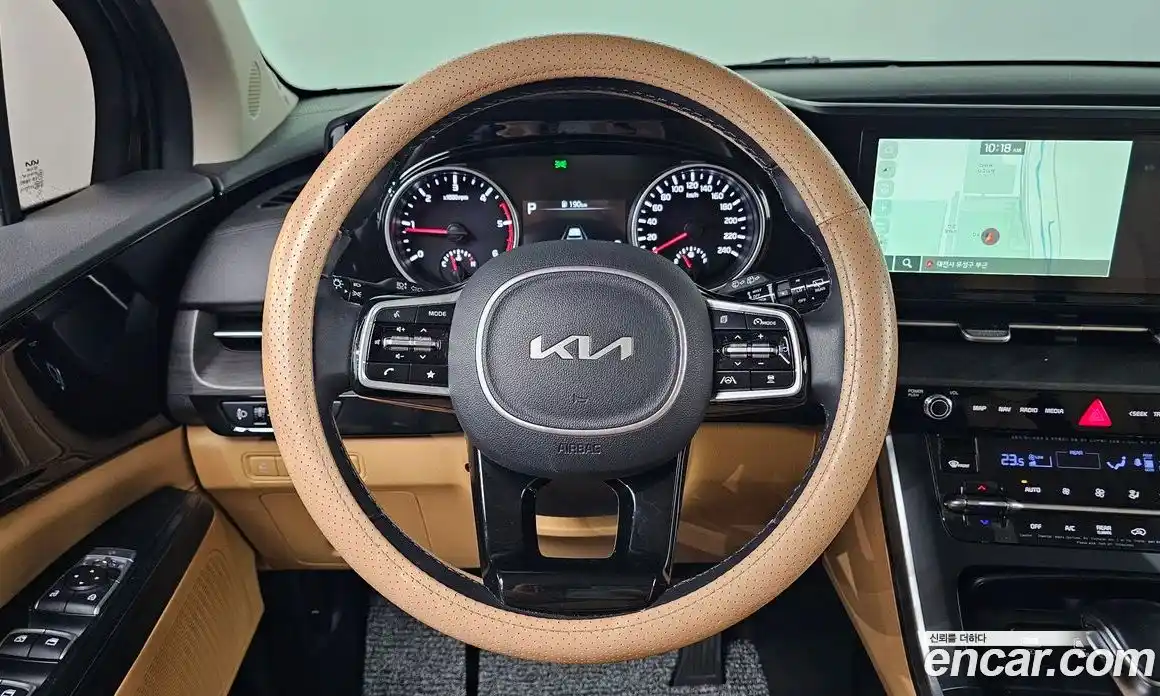 Kia Canival 2022 2.2 Автомат в Москве № 816355, фото 15