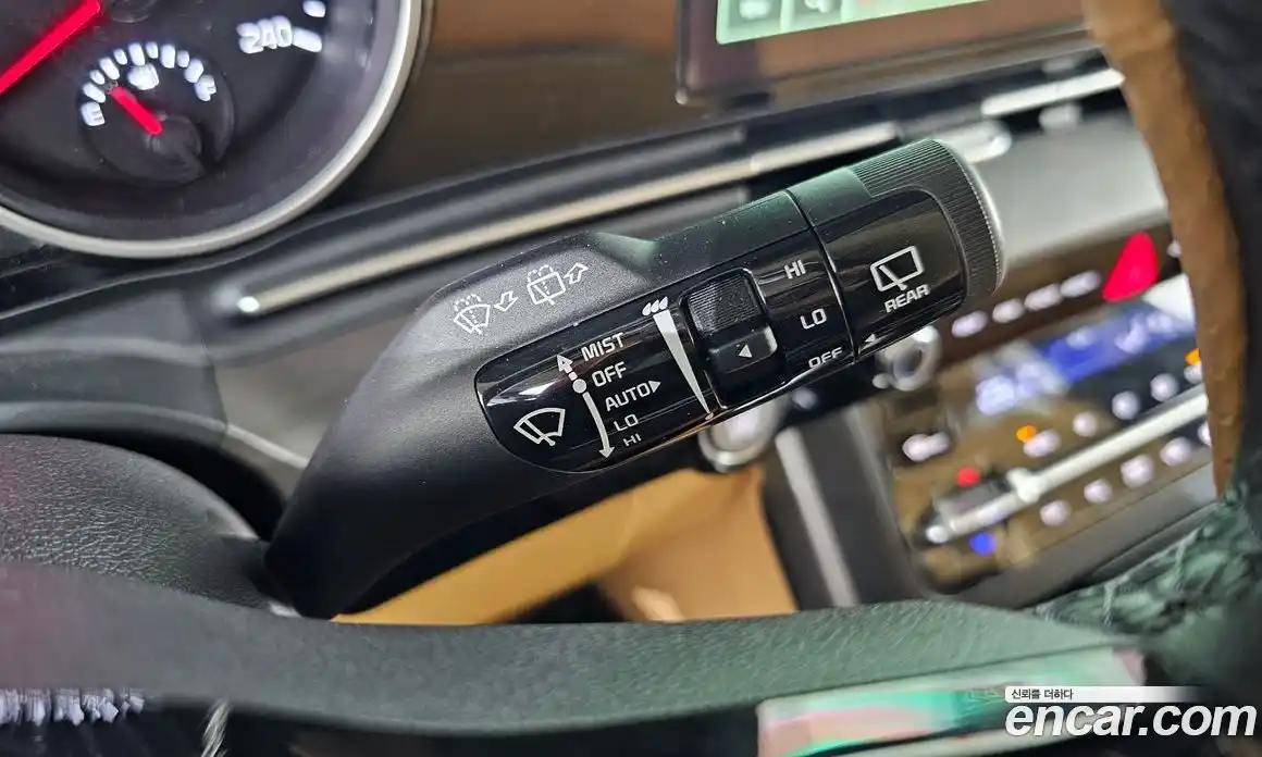 Kia Canival 2022 2.2 Автомат в Москве № 816355, фото 16