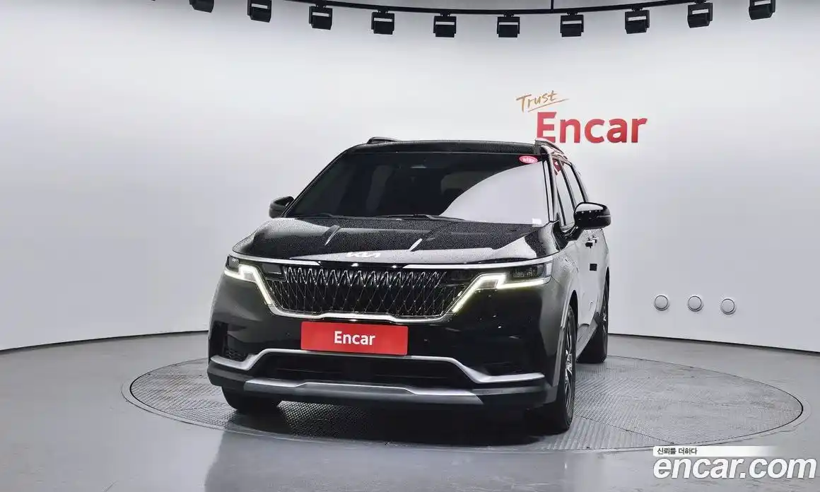 Kia Canival 2022 2.2 Автомат в Москве № 816355, фото 3