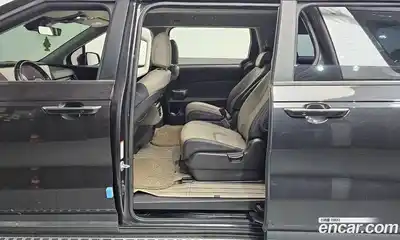 Kia Canival 2023 2.2 Автомат в Москве № 816402, миниатюра 11