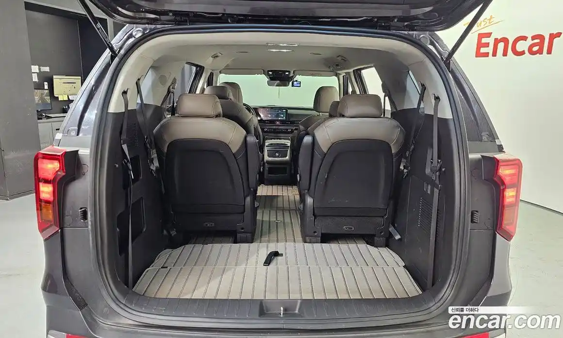 Kia Canival 2023 2.2 Автомат в Москве № 816402, фото 20