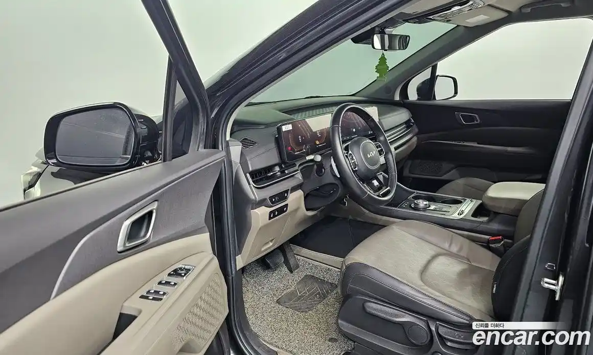 Kia Canival 2023 2.2 Автомат в Москве № 816402, фото 10