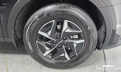 Kia Sorento 2023 1.6 Автомат в Москве № 816453, миниатюра 5