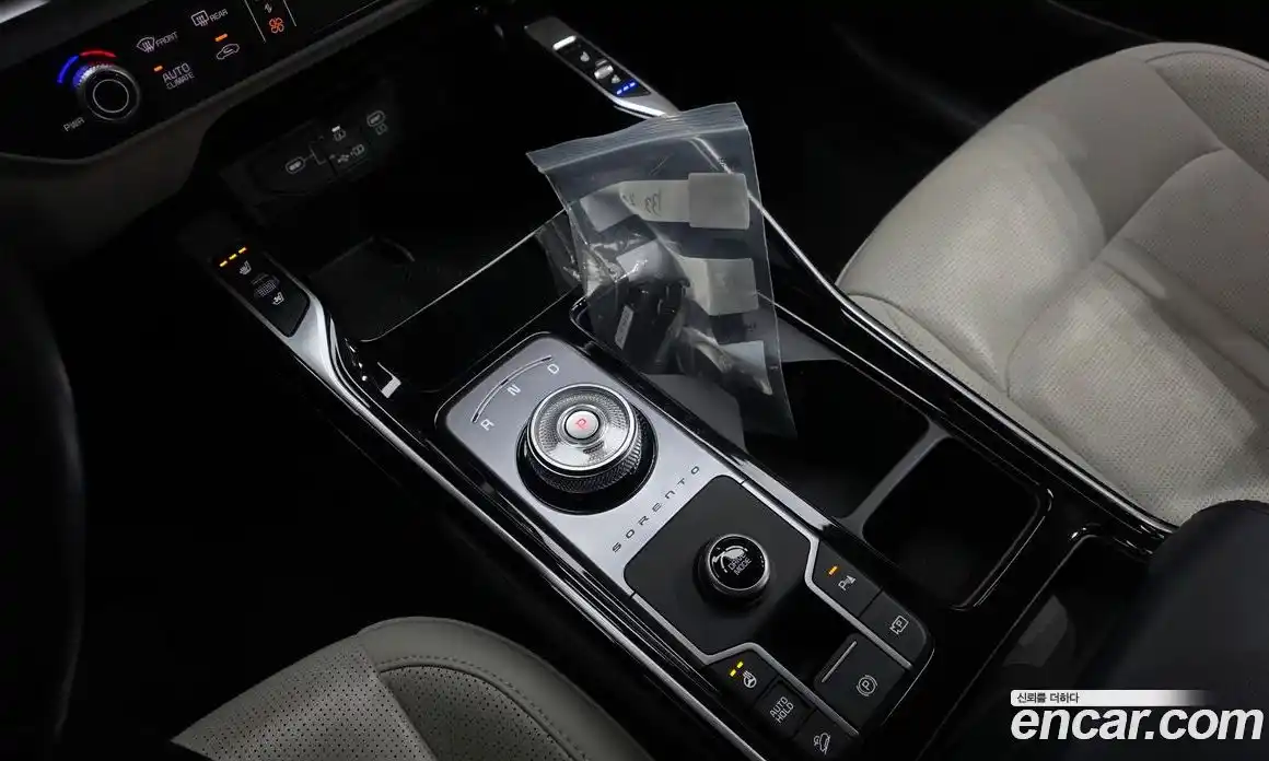 Kia Sorento 2023 1.6 Автомат в Москве № 816453, фото 9