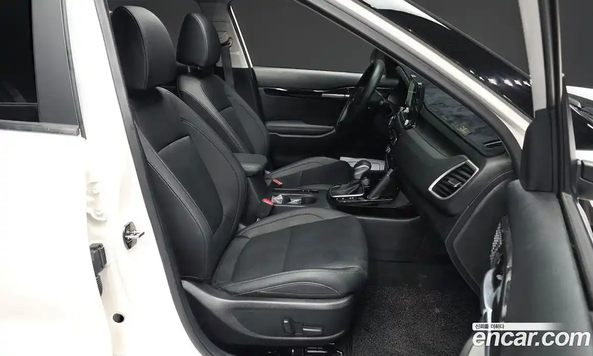 Kia Seltos 2022 1.6 Автомат в Москве № 816616, фото 11