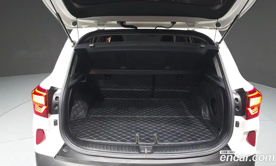 Kia Seltos 2022 1.6 Автомат в Москве № 816616, фото 20