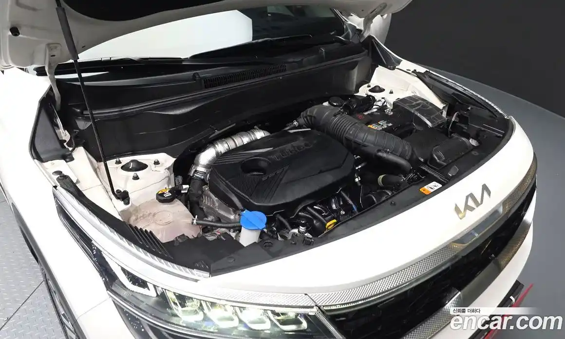 Kia Seltos 2022 1.6 Автомат в Москве № 816616, фото 6