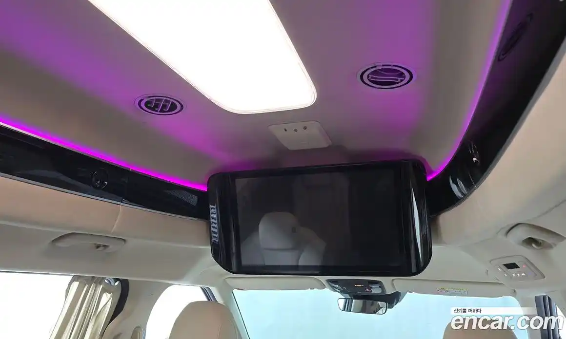 Kia Canival 2022 3.5 Автомат в Москве № 816665, фото 18