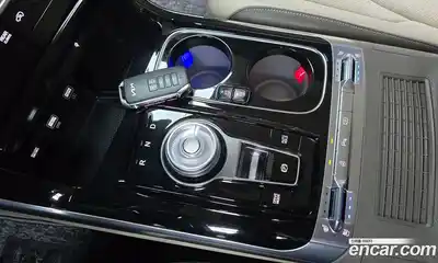 Kia Canival 2022 3.5 Автомат в Москве № 816665, миниатюра 9