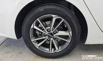 Kia K3 2023 1.6 Автомат в Москве № 816786, миниатюра 5