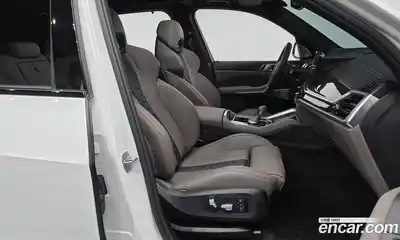 BMW X5M 2025 4.4 Автомат в Москве № 816940, миниатюра 11