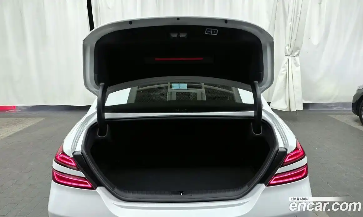 Genesis G70 2024 2.5 Автомат в Москве № 817146, фото 20