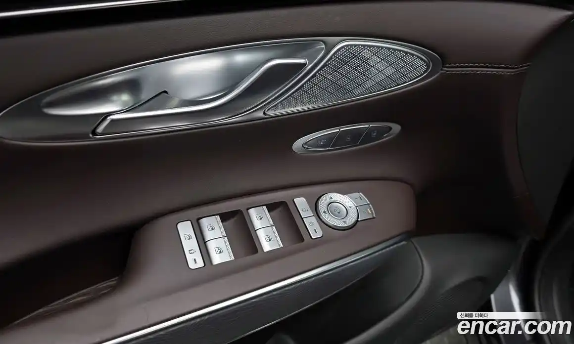 Genesis GV70 2021 2.5 Автомат в Москве № 817187, фото 11