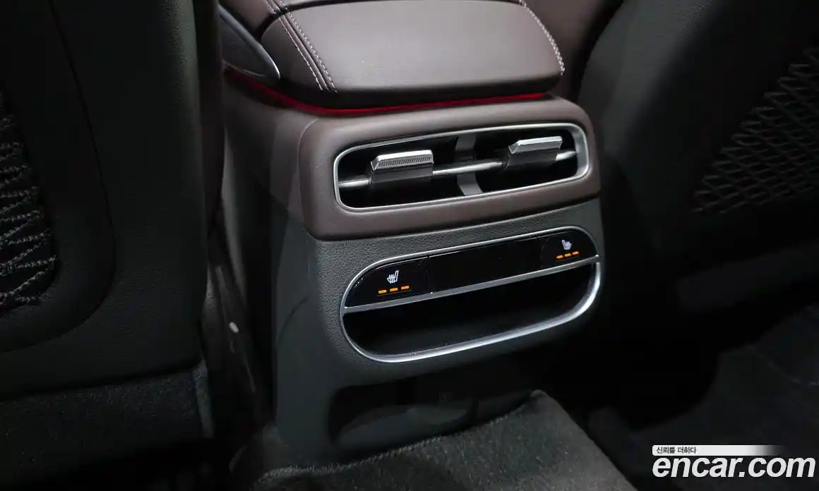 Genesis GV70 2021 2.5 Автомат в Москве № 817187, фото 16