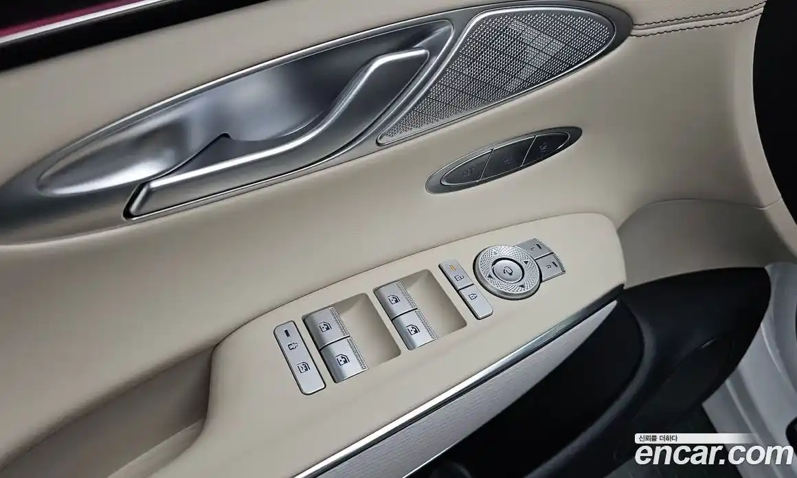 Genesis GV70 2024 2.5 Автомат в Москве № 817219, фото 17