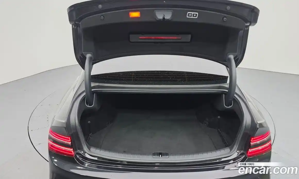 Genesis G80 2024 2.5 Автомат в Москве № 817355, фото 20