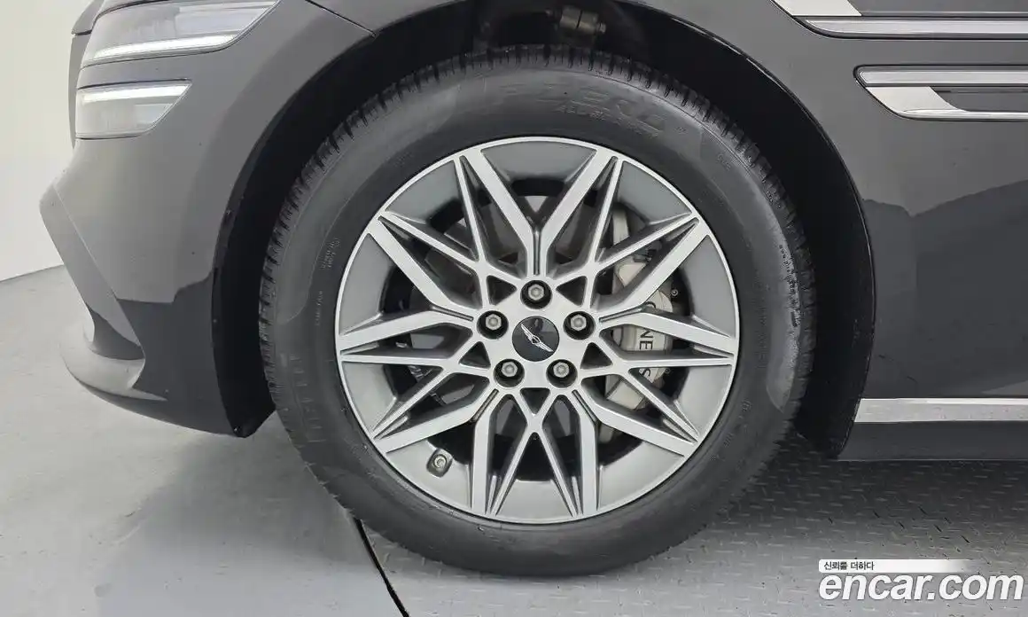 Genesis G80 2024 2.5 Автомат в Москве № 817355, фото 5