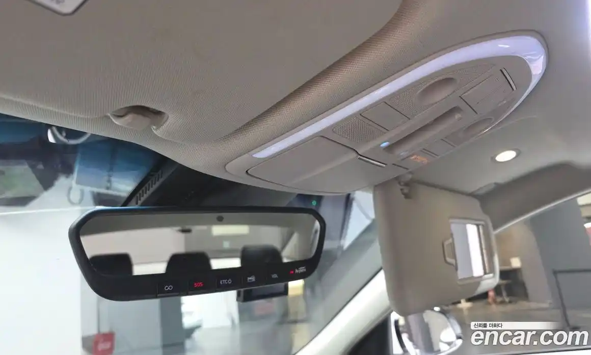 Genesis G70 2018 2.0 Автомат в Москве № 817357, фото 17