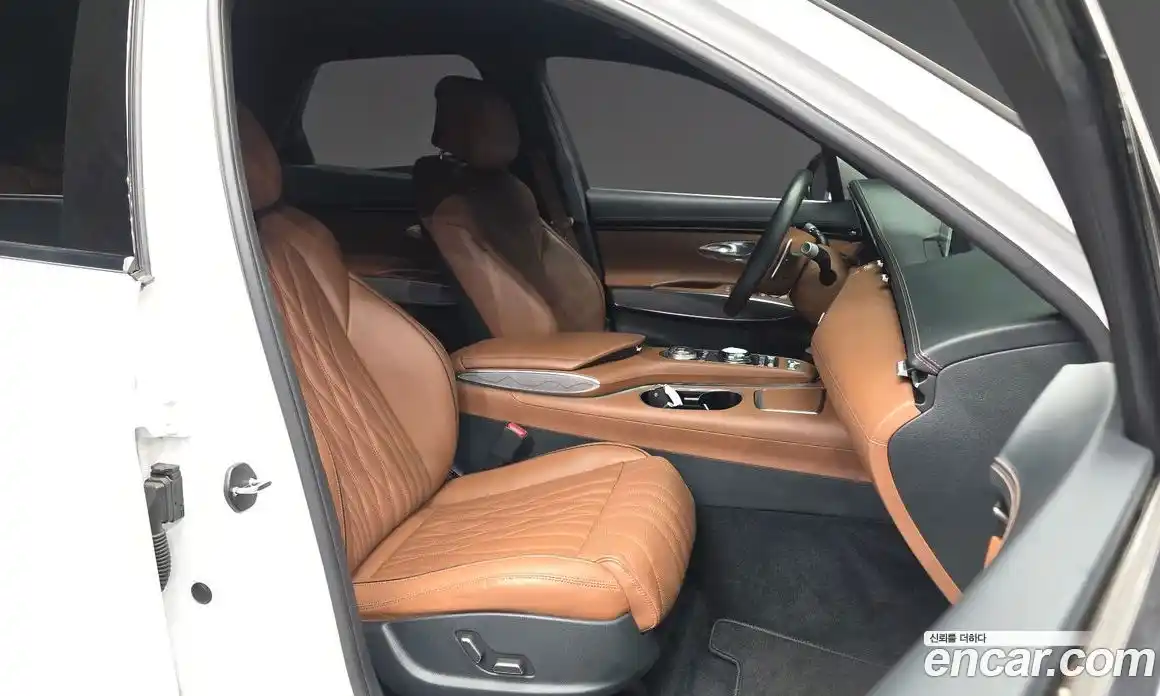 Genesis GV70 2022 2.5 Автомат в Москве № 817372, фото 11