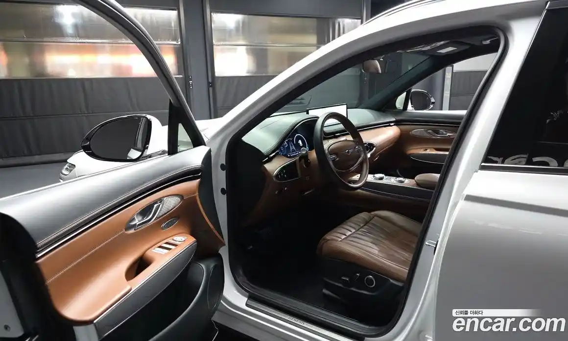 Genesis GV70 2022 2.5 Автомат в Москве № 817372, фото 10