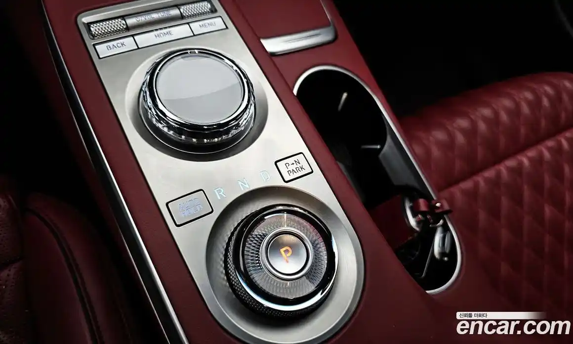 Genesis GV70 2021 2.5 Автомат в Москве № 817387, фото 9