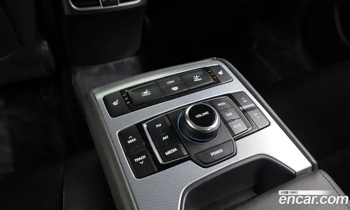 Genesis G80 2018 3.3 Автомат в Москве № 817418, фото 19