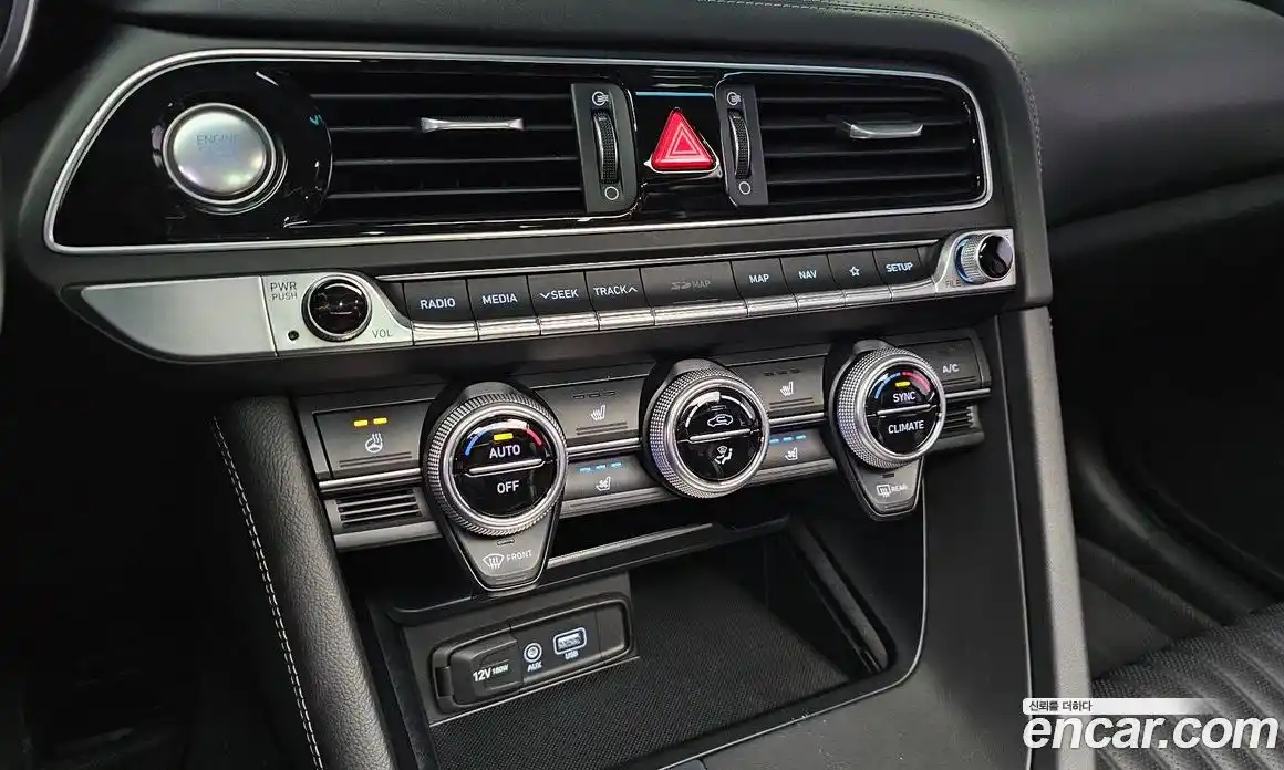 Genesis G70 2017 2.0 Автомат в Москве № 817523, фото 17