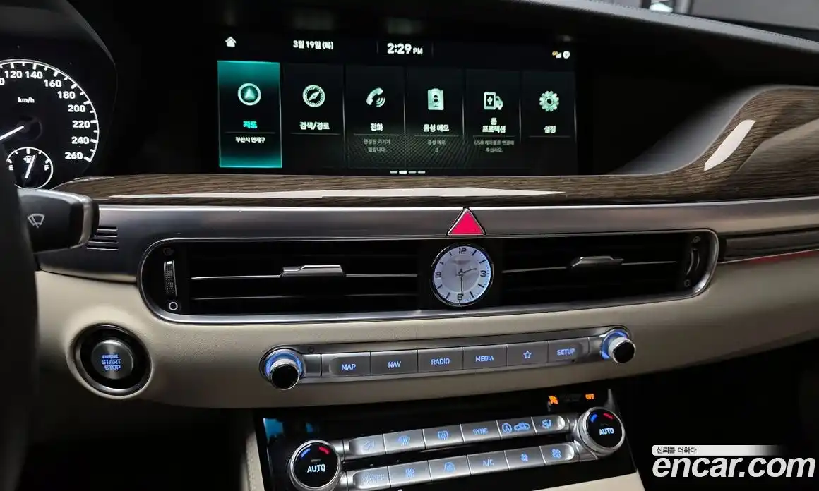 Genesis G90 2019 3.8 Автомат в Москве № 817534, фото 14