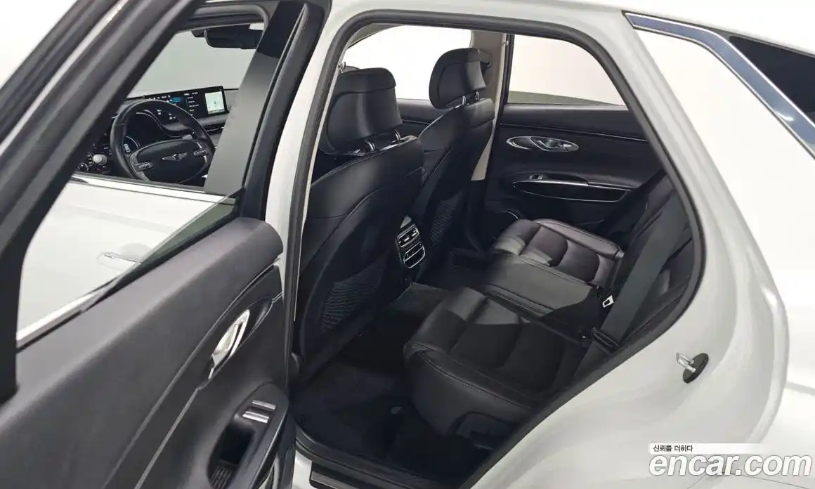 Genesis GV70 2022 2.2 Автомат в Москве № 817601, фото 13