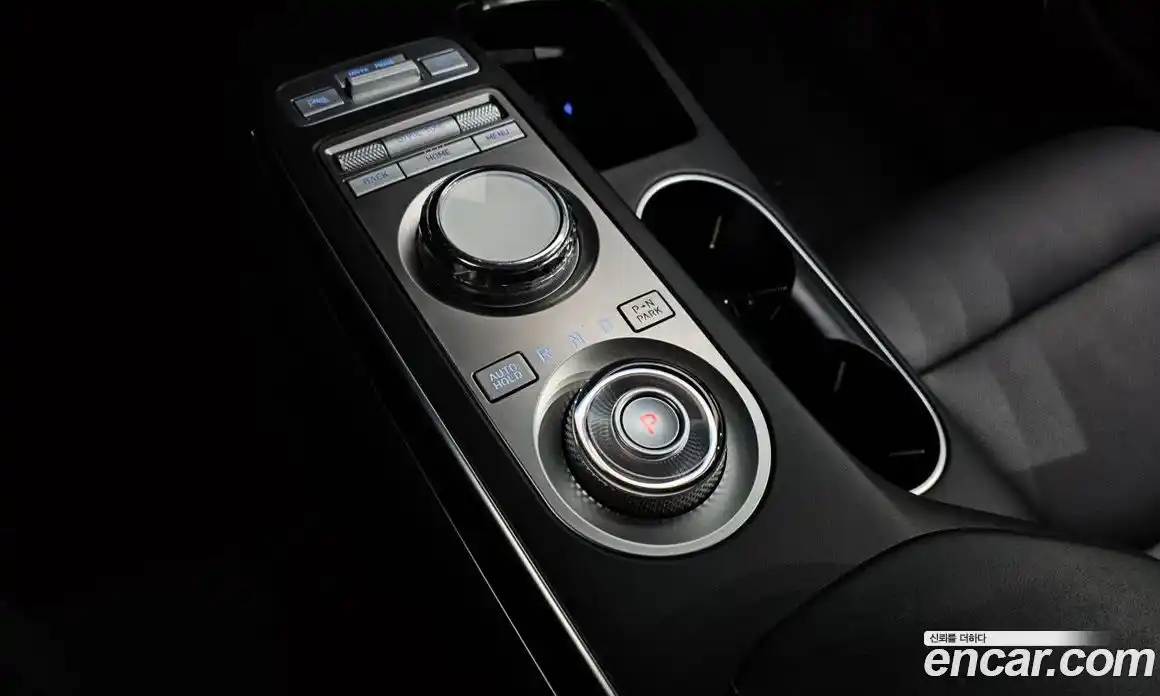 Genesis GV70 2022 2.2 Автомат в Москве № 817601, фото 9