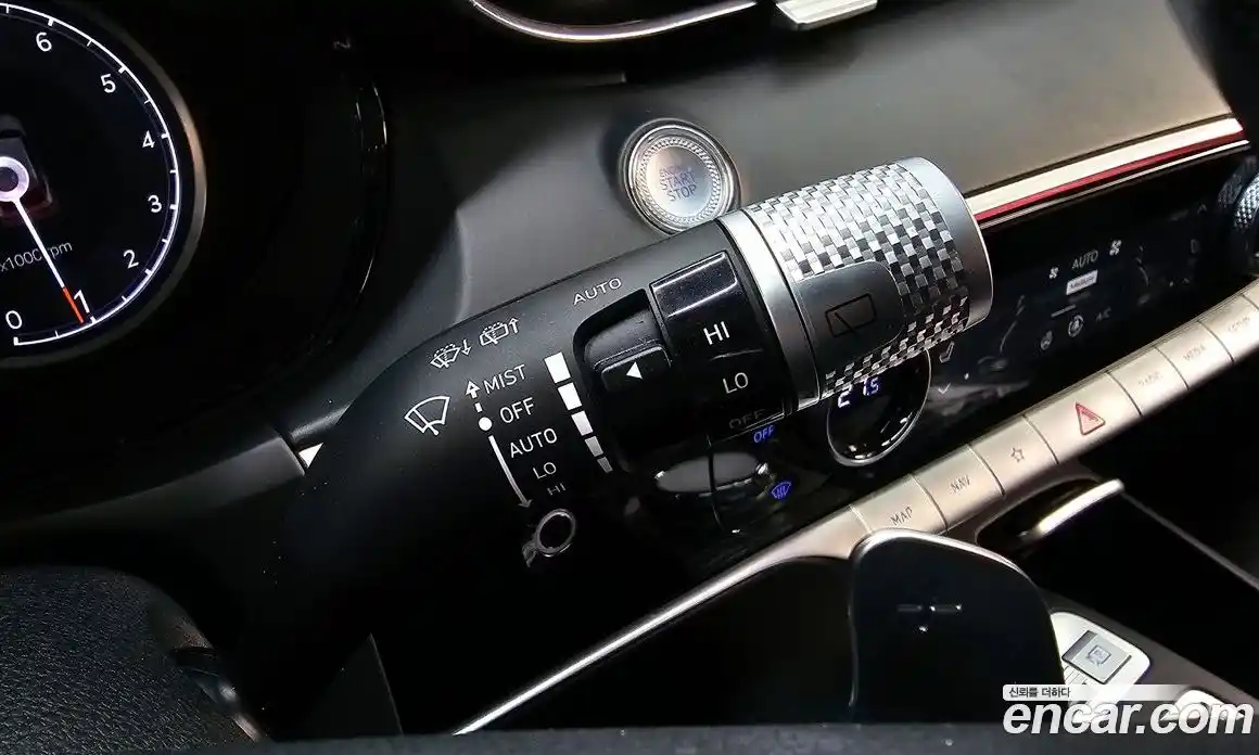 Genesis GV70 2022 2.5 Автомат в Москве № 817829, фото 17