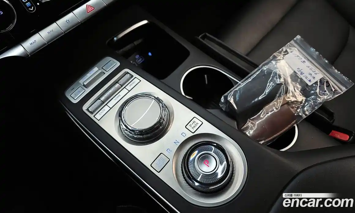 Genesis GV70 2022 2.5 Автомат в Москве № 817829, фото 9