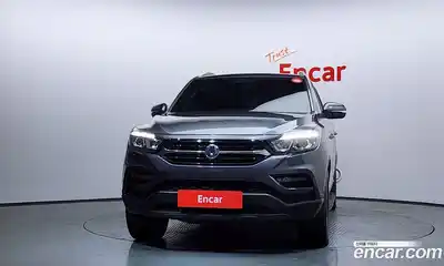 SsangYong Rexton 2019 2.2 Автомат в Москве № 818190, миниатюра 3
