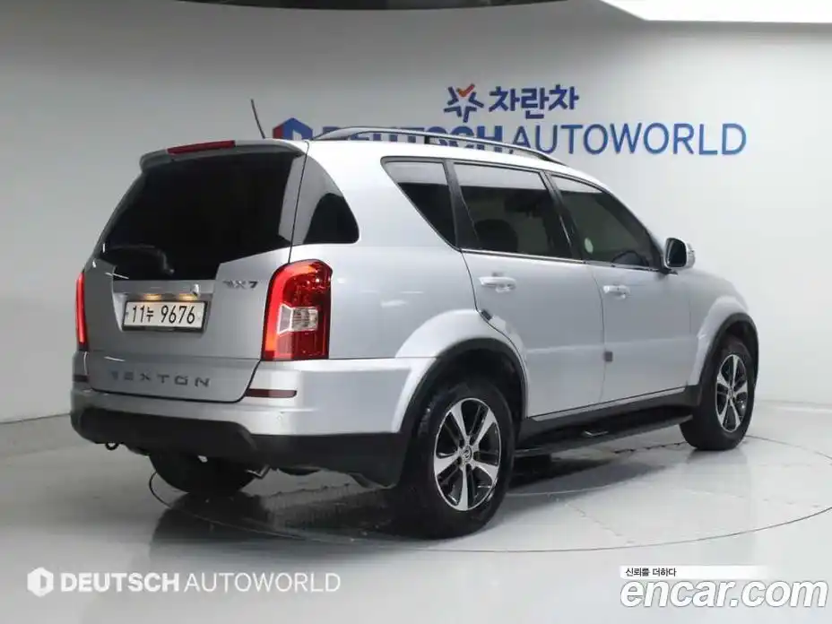 SsangYong Rexton 2015 2.0 Автомат в Москве № 818231, фото 2