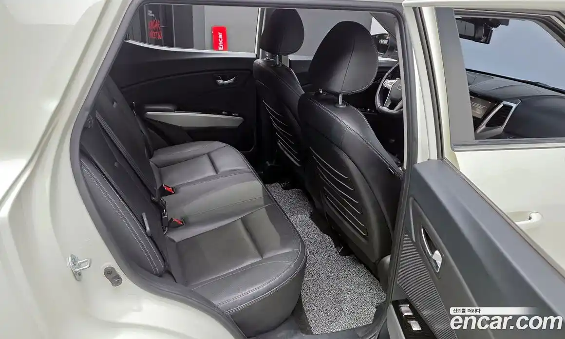 SsangYong TIBOLI 2015 1.6 Автомат в Москве № 818482, фото 12