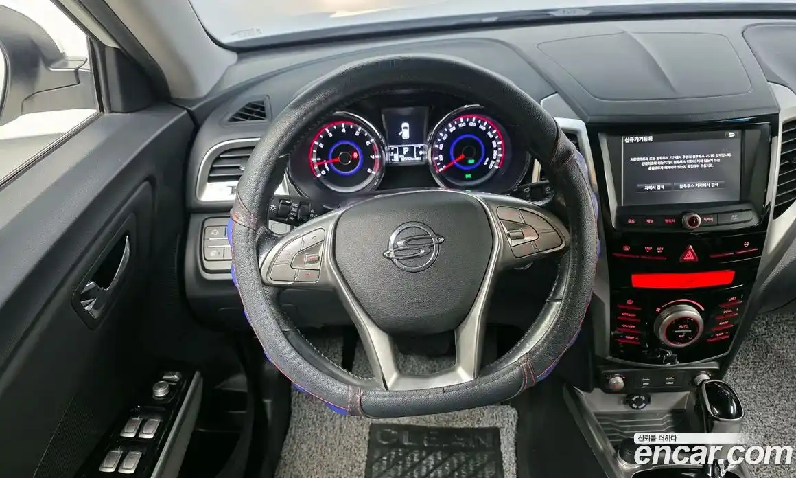 SsangYong TIBOLI 2015 1.6 Автомат в Москве № 818482, фото 13