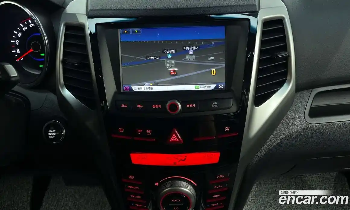 SsangYong TIBOLI 2015 1.6 Автомат в Москве № 818482, фото 14