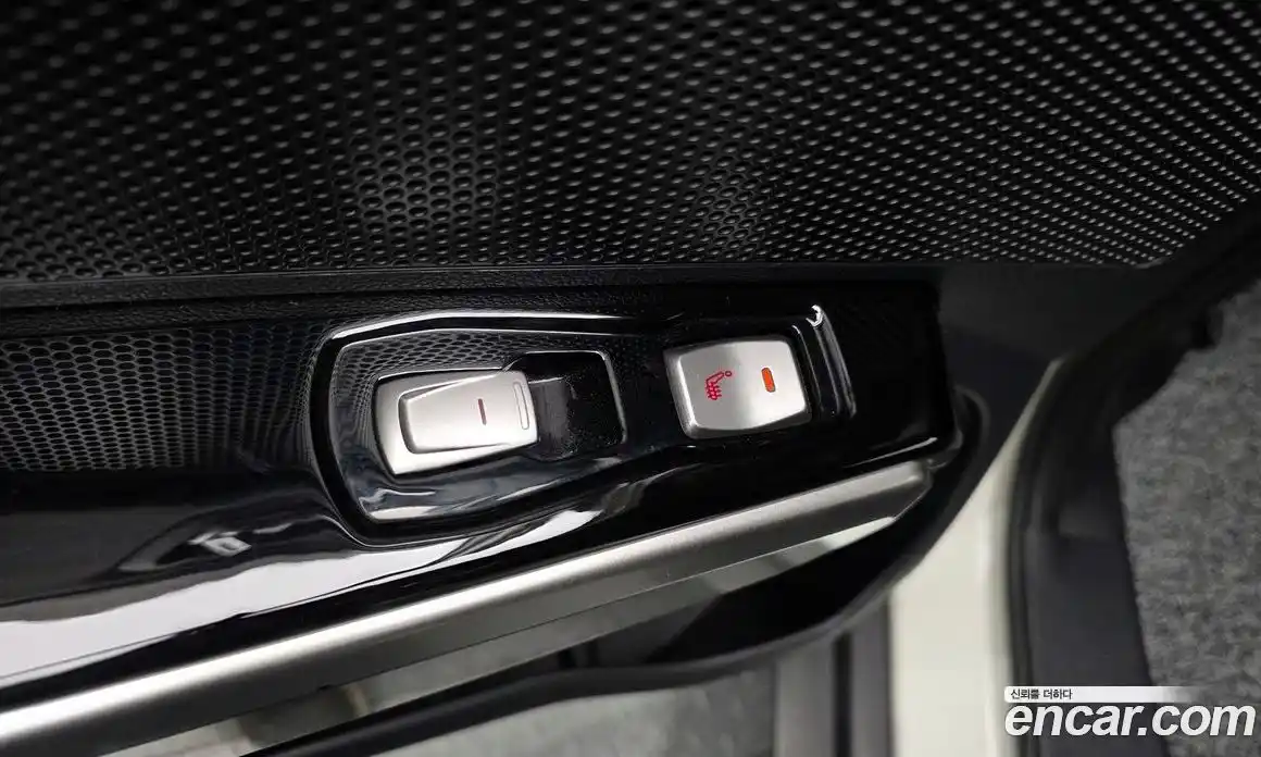 SsangYong TIBOLI 2015 1.6 Автомат в Москве № 818482, фото 18