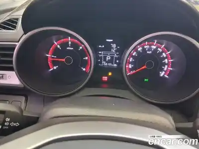 SsangYong TIBOLI 2015 1.6 Автомат в Москве № 818756, миниатюра 9