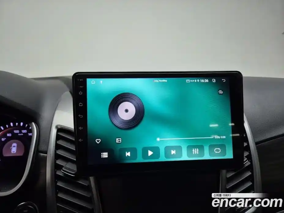 SsangYong Korando 2014 2.0 Автомат в Москве № 818929, фото 12