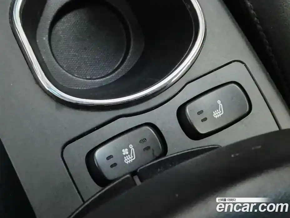 SsangYong Korando 2014 2.0 Автомат в Москве № 818929, фото 14