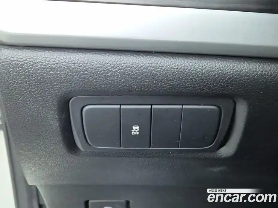 SsangYong Korando 2014 2.0 Автомат в Москве № 818929, фото 15